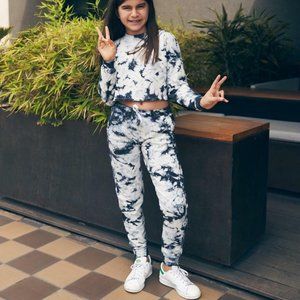 Sabz Joggers Set Crop Top in Grey for Kids